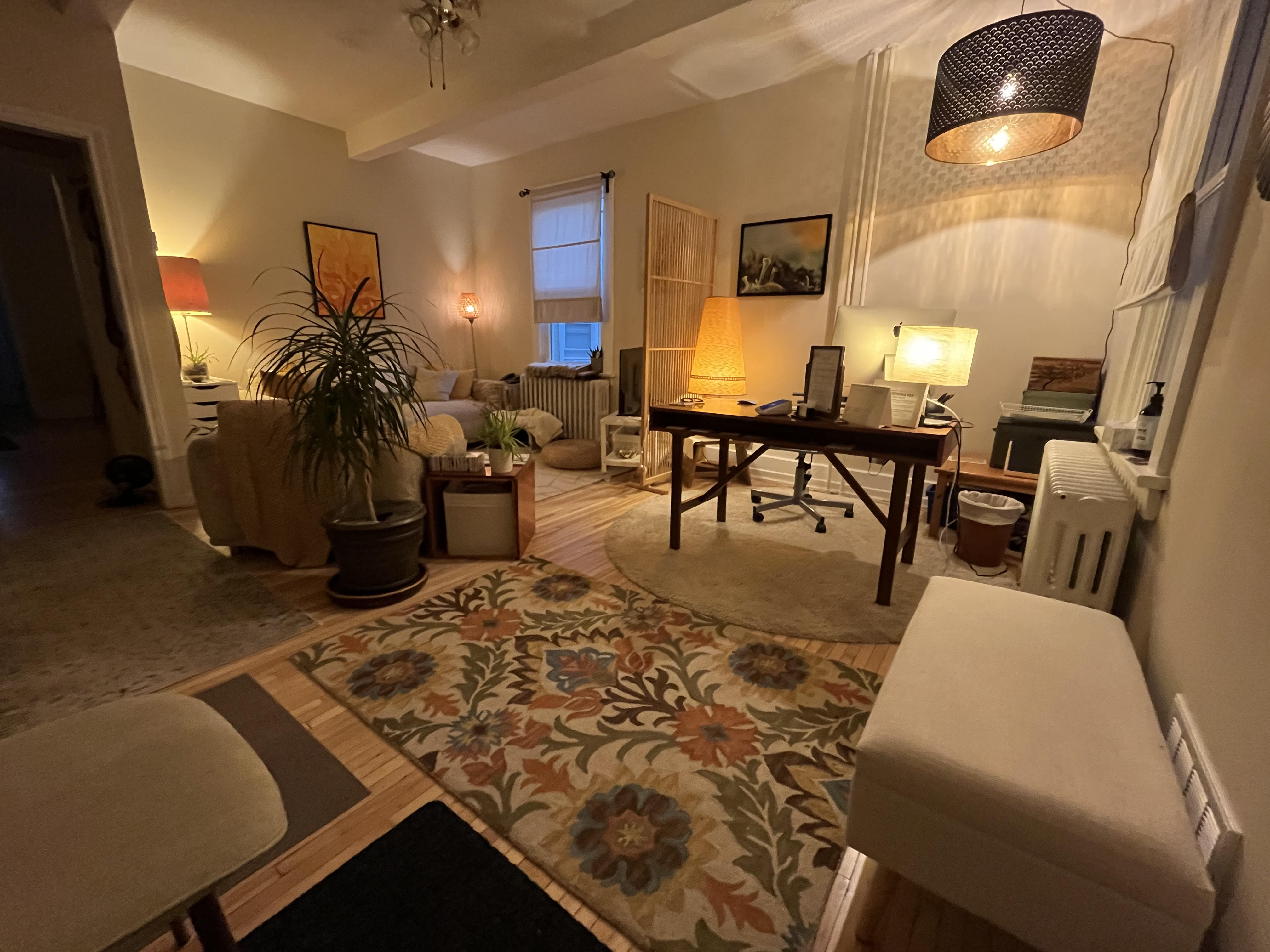 Welcoming reception area at Ebb'nFlow Therapeutics